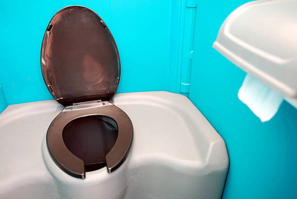 Best Temporary restroom rental  in Campbell, FL